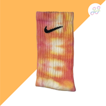 Load image into Gallery viewer, Tie Dye Long Socks
